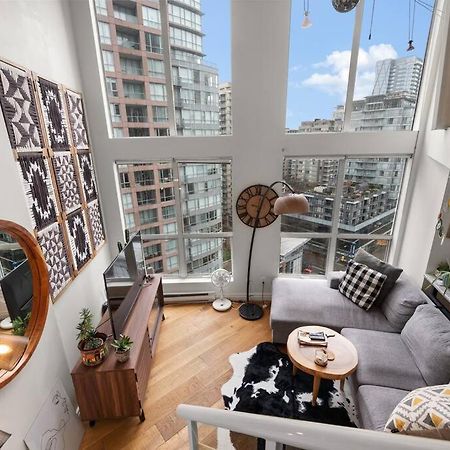 Beautiful Downtown Loft With Full Kitchen Apartamento Vancouver Exterior foto